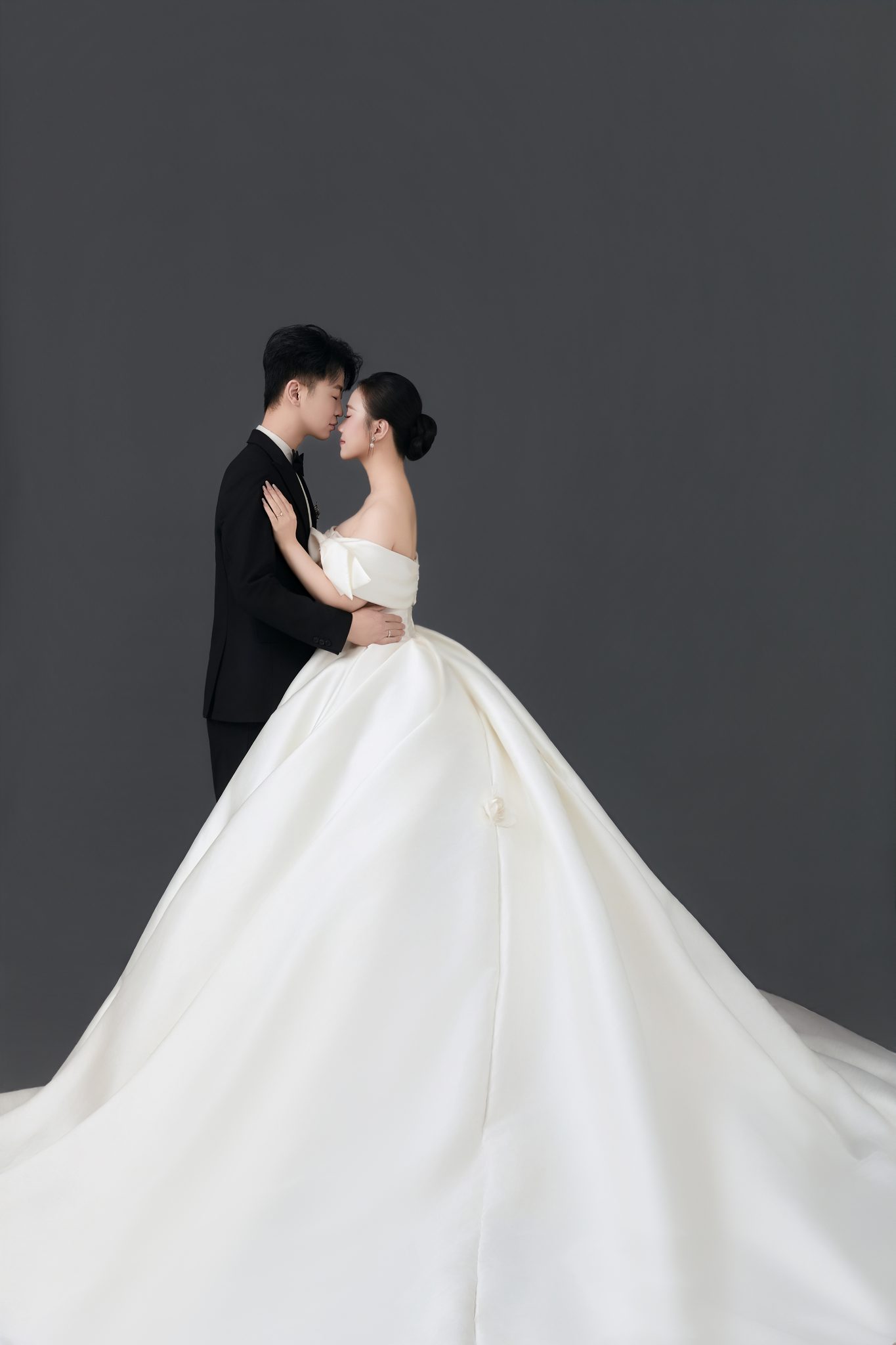 主婚 帧 08